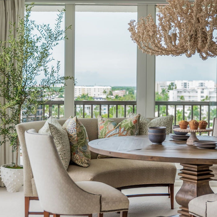 Coastal Cottage Lighting Guide: Soft, Airy Fixtures for a Relaxed Home