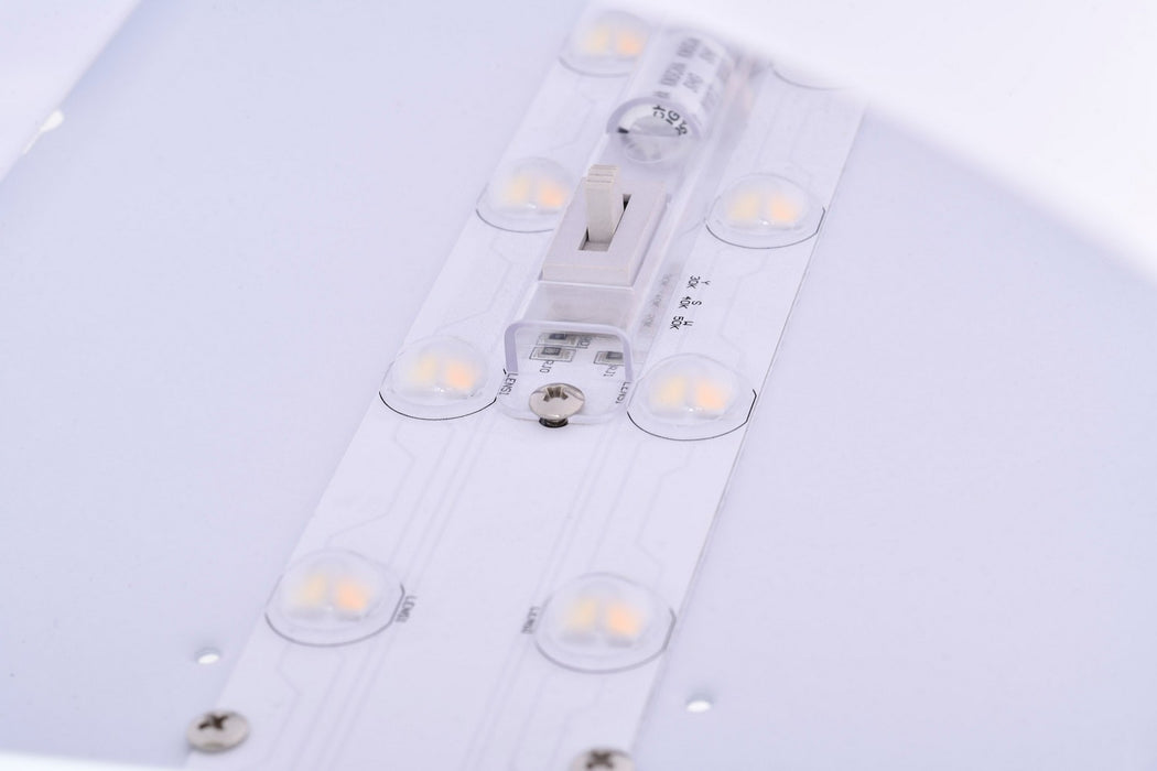 Nuvo Lighting - 62-1633 - LED Vanity - Crispo - White