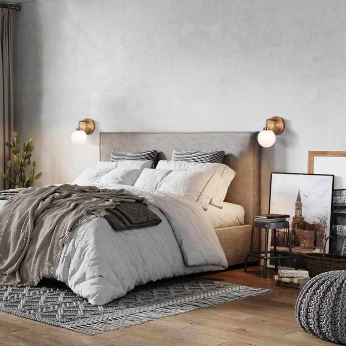 Canarm - IWF1105A01GD9 - One Light Wall Sconce - Asher - Gold