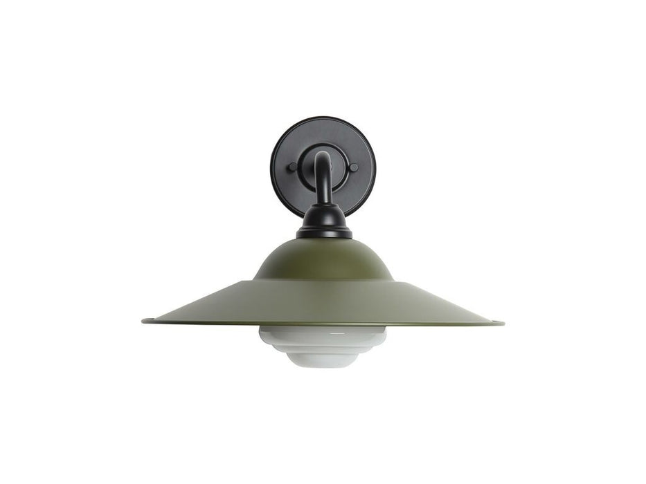 Golden - 5096-OWL15 BLK-MP-WB - One Light Wall Sconce - Croma - Matte Black