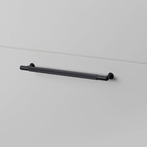 Pull Bar Black
