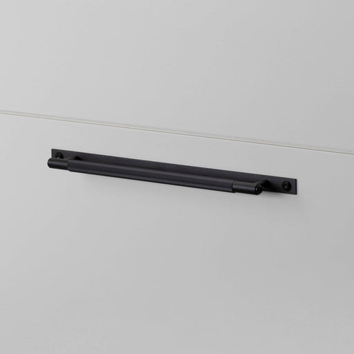 Pull Bar Black