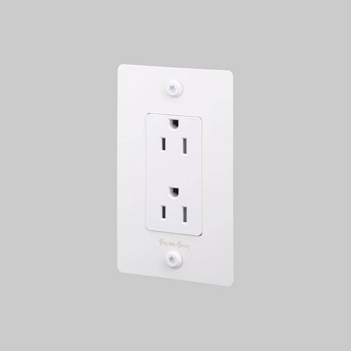 Outlet White