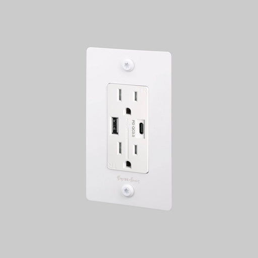 Outlet White