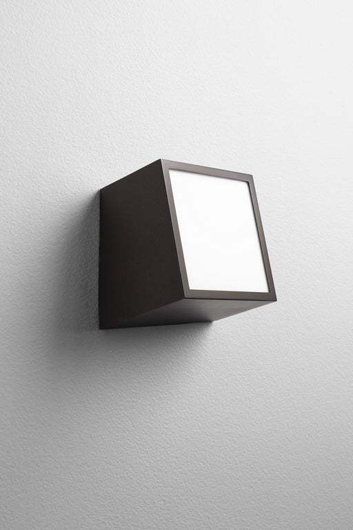 Quorum - 3-530-22 - LED Wall Sconce - Zeta - Oiled Bronze