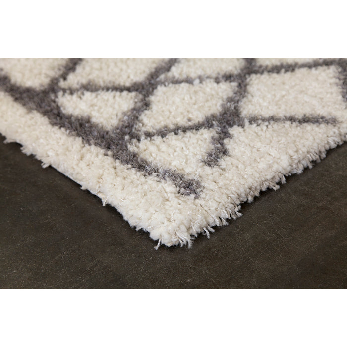 Renwil - RCAR-37019-58 - Rug - Carrara - Ivory