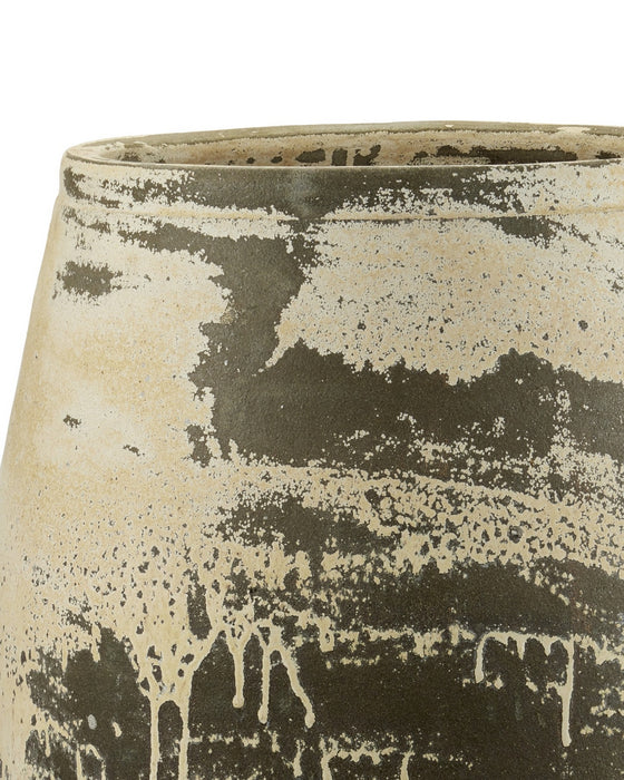 Currey and Company - 2200-0016 - Planter - Sicilia - Antique White