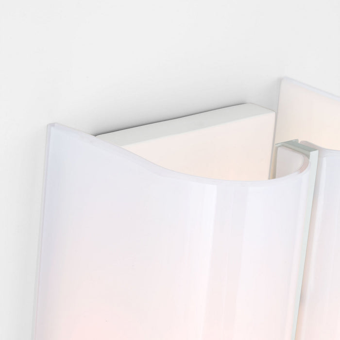 Visual Comfort Studio - LXW1061MWT - One Light Wall Sconce - Cheverny - Matte White