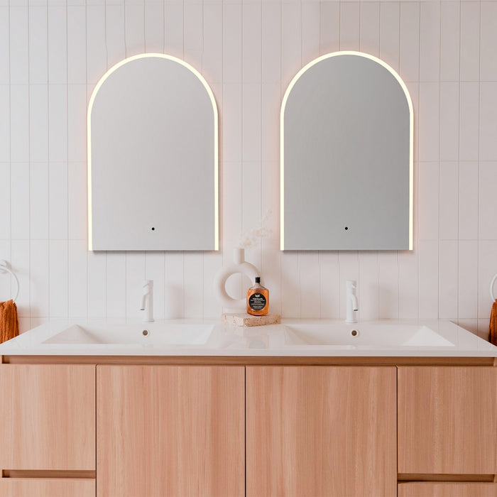 Quorum - 3-0606-0 - LED Mirror - Starlight