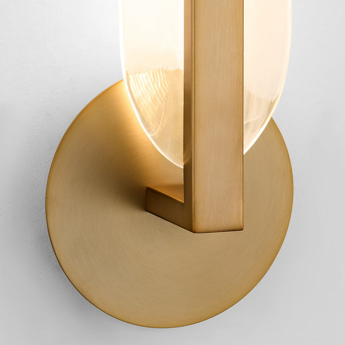 Quorum - 3-5145-56 - LED Wall Sconce - Avian - Brushed Brass