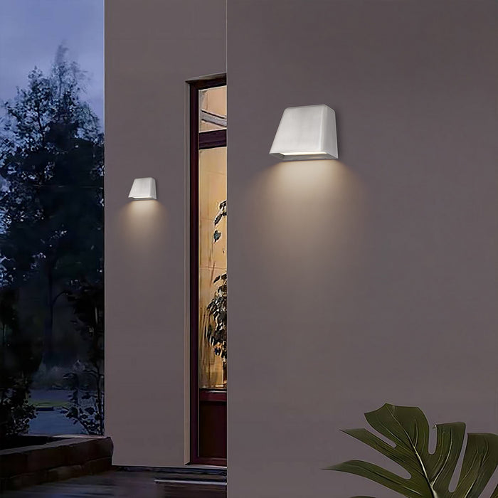 Alteck - AW0031-3CCT-W-BA - LED Wall Sconce - Bull - Brushed Aluminum