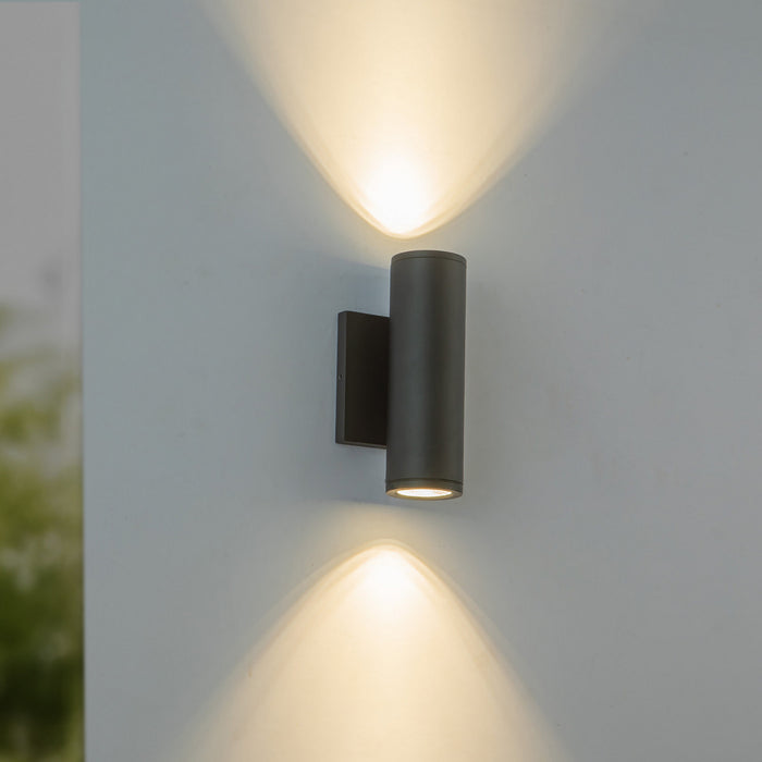 Kuzco Lighting - EW262208-BK - LED Outdoor Wall Sconce - Nordic - Black