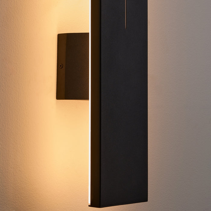 Quorum - 3-769-15 - LED Wall Sconce - Torre - Black