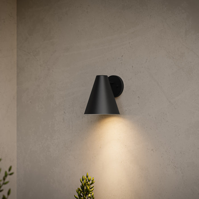 Progress Lighting - P560408-31M - One Light Outdoor Wall Mount - Mik - Matte Black