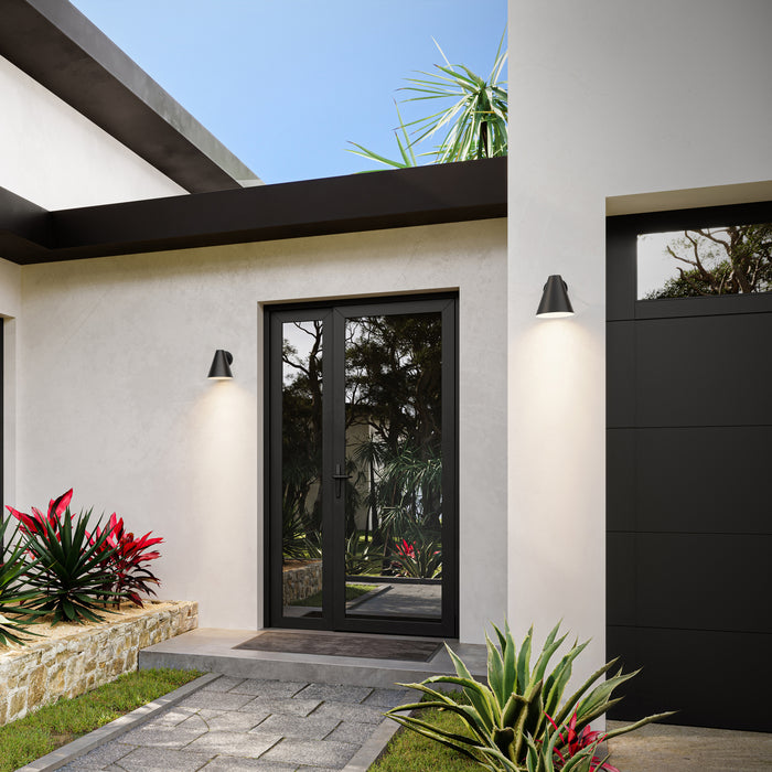 Progress Lighting - P560408-31M - One Light Outdoor Wall Mount - Mik - Matte Black