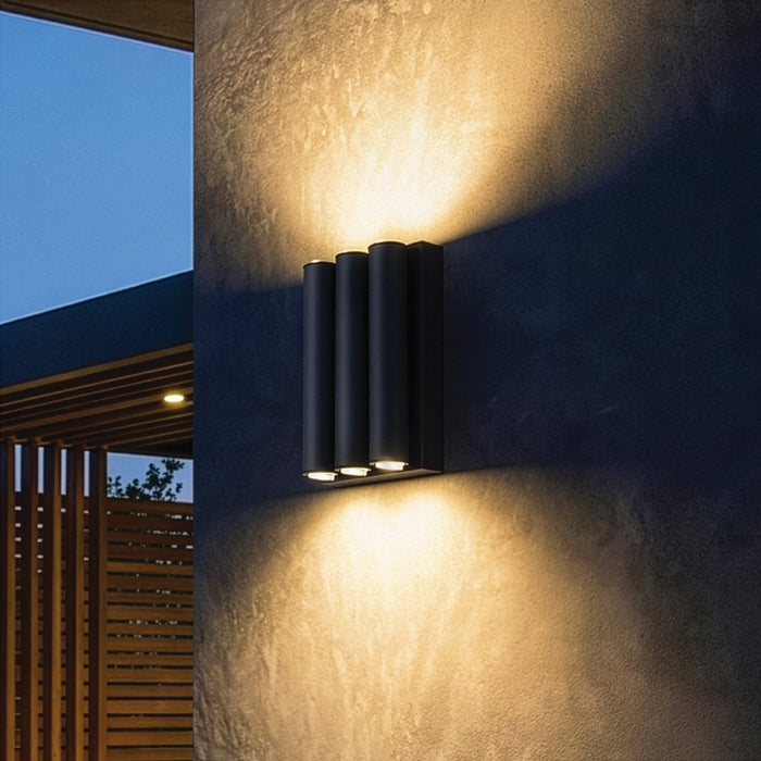 Canarm - LOL781BK - LED Outdoor Wall Mount - Noctra - Black (Sand)