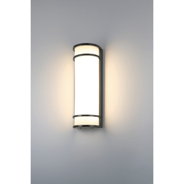 Access - 20106LEDMGEM-BL/ACR - LED Outdoor Wall Mount - Cove Dual Voltage - Black