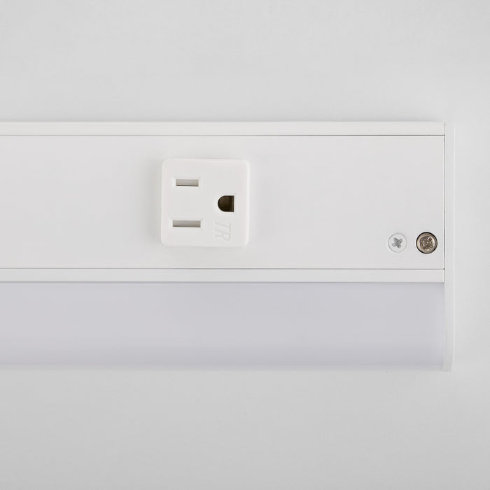 Quorum - 909-18-8 - LED Under Cabinet Light - Studio White