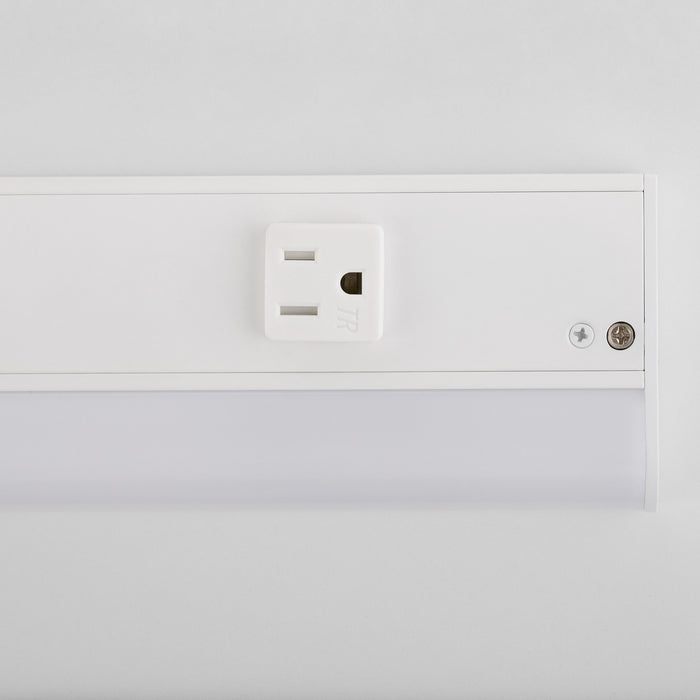 Quorum - 909-21-8 - LED Under Cabinet Light - Studio White
