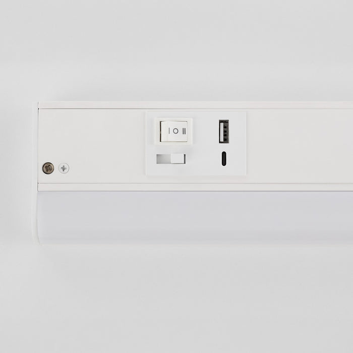 Quorum - 909-36-8 - LED Under Cabinet Light - Studio White