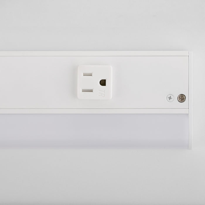 Quorum - 909-9-8 - LED Under Cabinet Light - Studio White