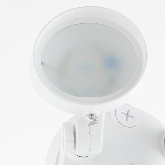 Quorum - 930-2-8 - LED Flood Light - Studio White