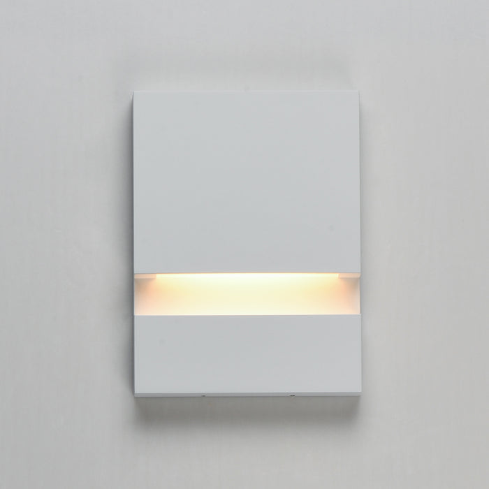 ET2 - E41512-WT - LED Wall Sconce - Brink - White