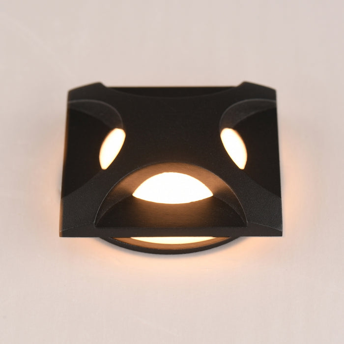 ET2 - E42424-BK - LED In-Ground - Alumilux Landscape - Black