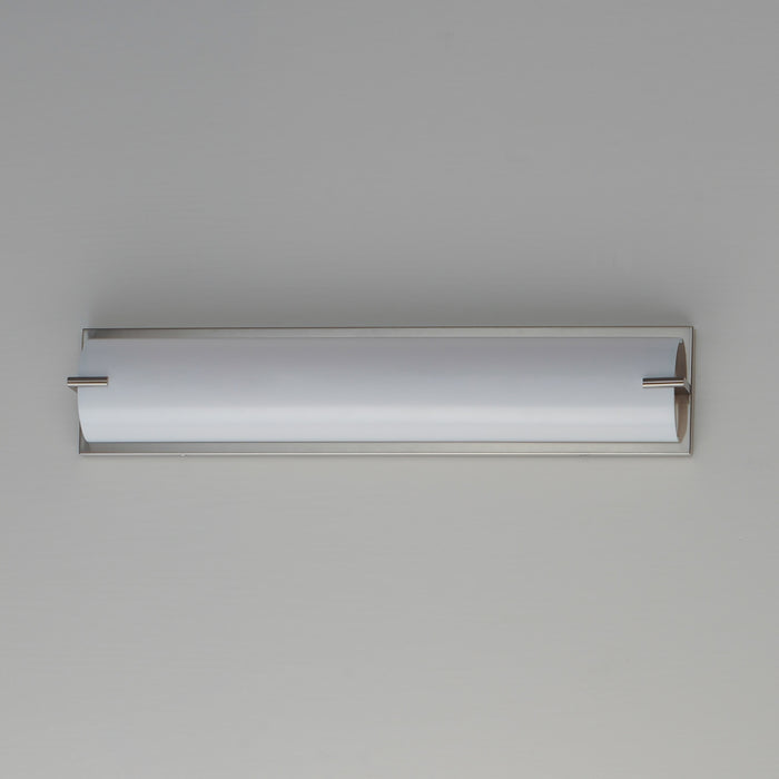 ET2 - E23452-SN - LED Bath Sconce - Alto - Satin Nickel