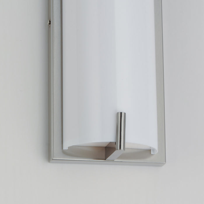 ET2 - E23453-SN - LED Bath Sconce - Alto - Satin Nickel
